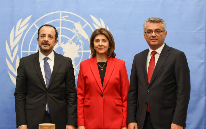 Fashion Diplomacy: Τι «είπαν» οι ενδυματολογικές επιλογές στη συνάντηση Χριστοδουλίδη – Holguín – Erhürman για το Κυπριακό