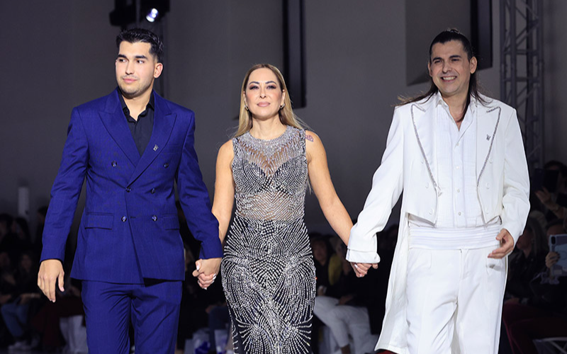 Bridal Fashion Week 2025: &Omicron;&iota; &epsilon;&pi;ώ&nu;&upsilon;&mu;&omicron;&iota; &pi;&omicron;&upsilon; &pi;&epsilon;&rho;&pi;ά&tau;&eta;&sigma;&alpha;&nu; &sigma;&tau;&eta;&nu; &epsilon;&pi;ί&delta;&epsilon;&iota;&xi;&eta; &mu;ό&delta;&alpha;&sigmaf; &tau;&omicron;&upsilon; Prince Erotokritos &sigma;&tau;&omicron; &Zeta;ά&pi;&pi;&epsilon;&iota;&omicron;